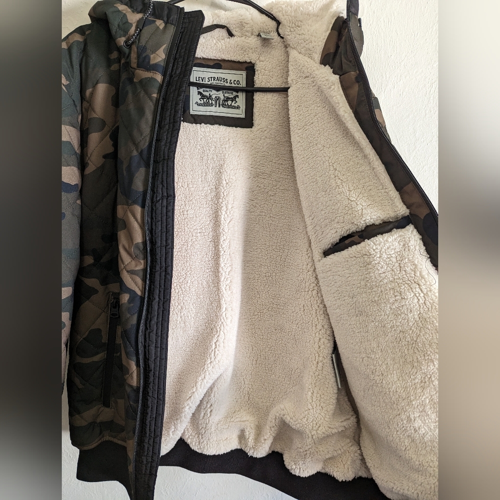 NWT Levi's Men's Camo Insulated Hooded Jacket Size L - Picture 6 of 12